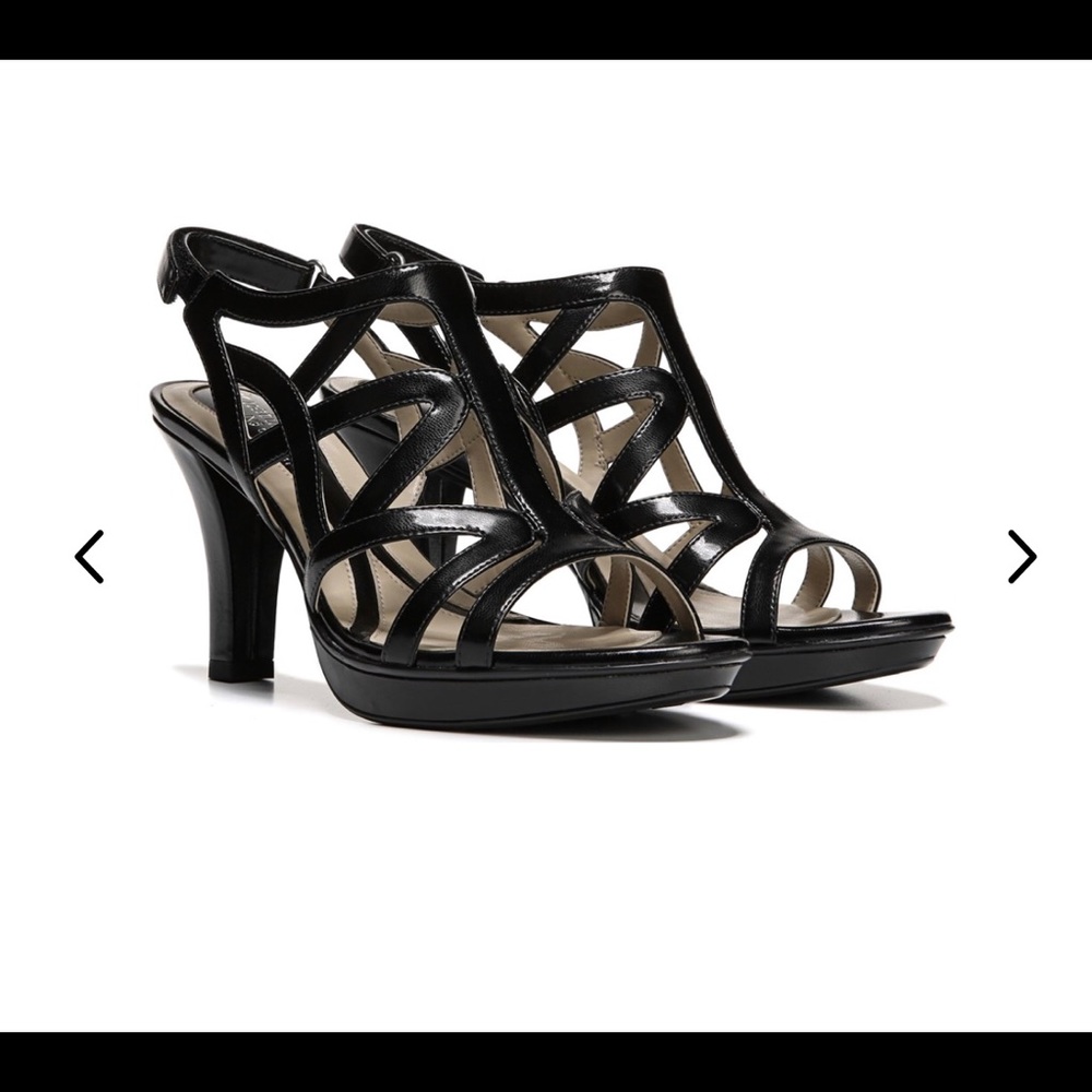 Naturalizer - “DANYA” Black Strappy Sandal